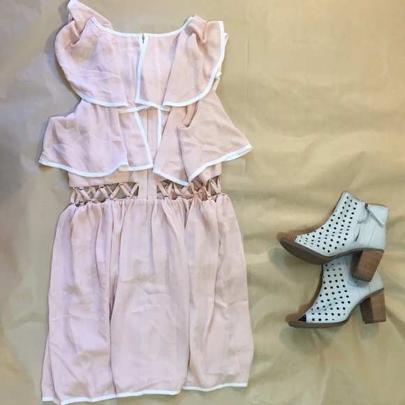 Endless Rose soft pink dress - Picture 4 of 6